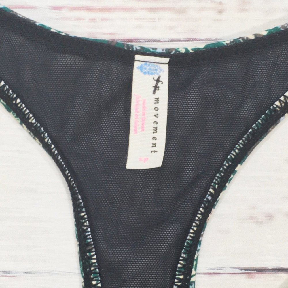 Free People Movement Printed Synergy Sport Crop Top - Picture 10 of 12